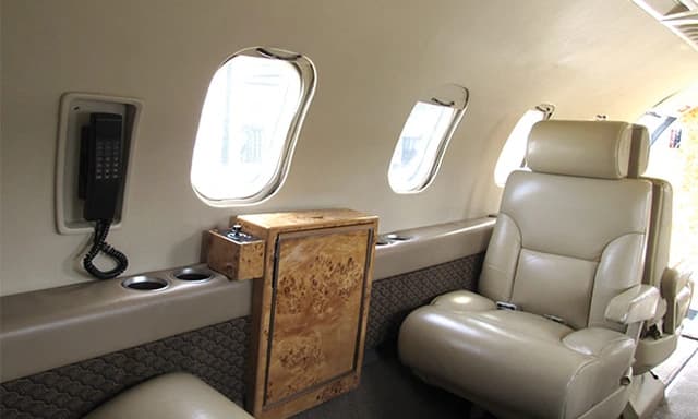 Learjet 35A N269JR photo 3