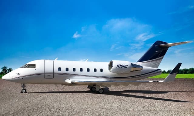 Challenger 604 N18RC