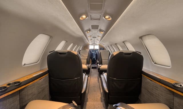 Cessna Citation V N868CW photo 2