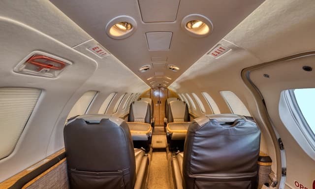 Cessna Citation V N868CW photo 3
