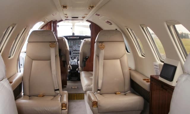 Cessna Citation V N560CF photo 2