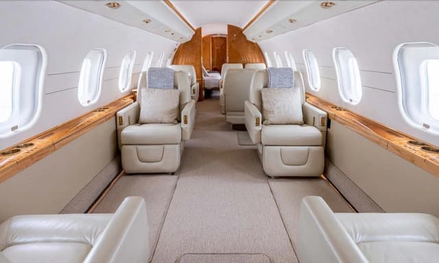 Global Express XRS N118MJ photo 2