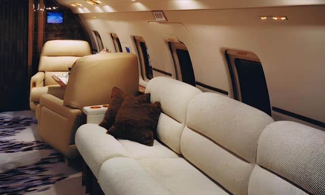 Challenger 601-3A N765WT photo 2
