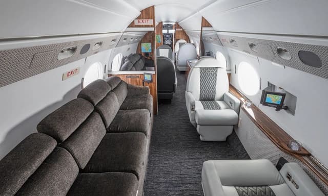 Gulfstream V N62FF photo 3
