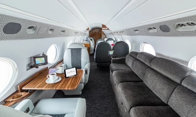 Gulfstream V N62FF photo 5