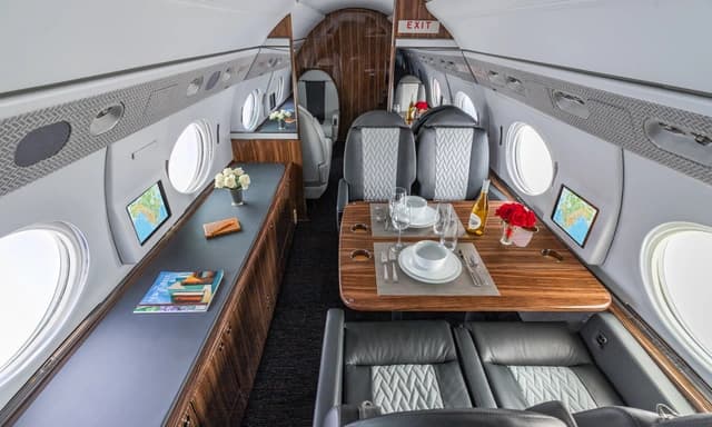 Gulfstream V N62FF photo 6