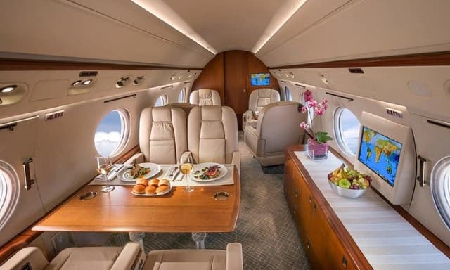 Gulfstream V N619GV photo 4