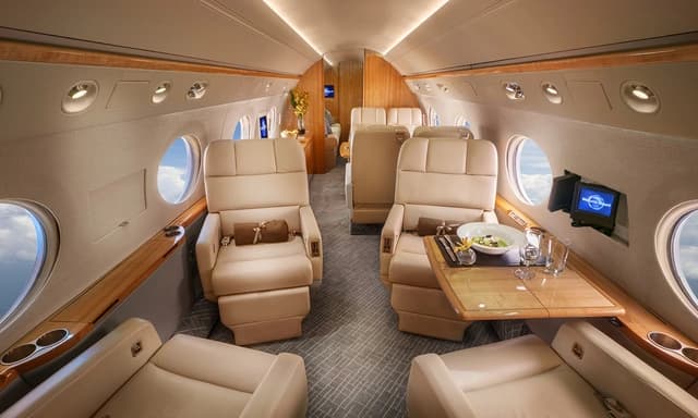 Gulfstream G550 N242GM photo 2