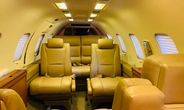 Learjet 31A N76CD photo 3