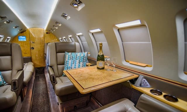 Hawker 1000 N800WD photo 4