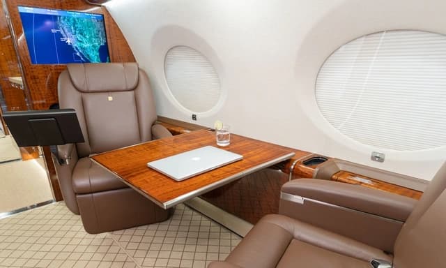 Gulfstream G650ER N801KF photo 2