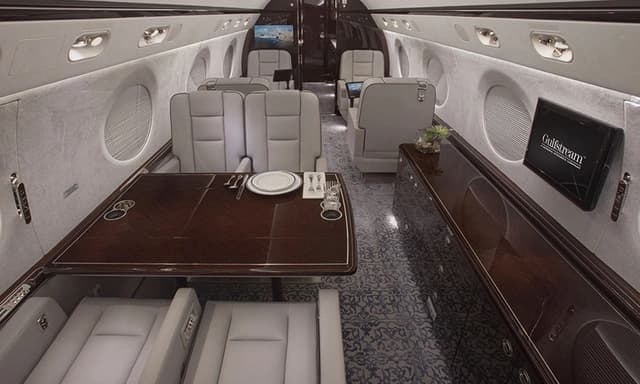 Gulfstream G550 N237GA photo 5