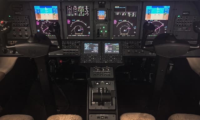 Cessna Citation CJ4 N631TJ photo 3
