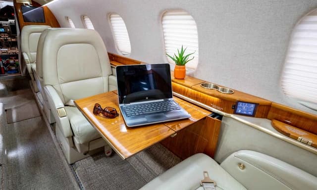 Learjet 60XR N343EC photo 3