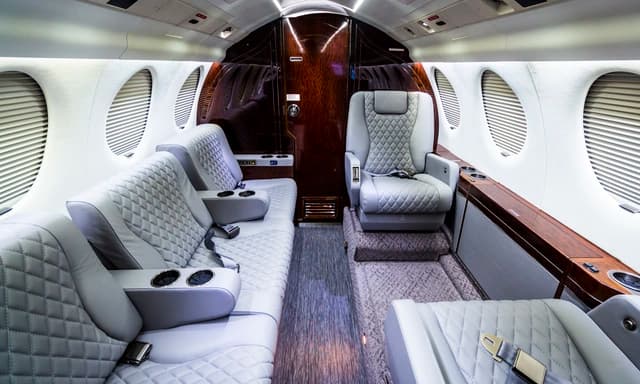 Falcon 50 N980DM photo 3