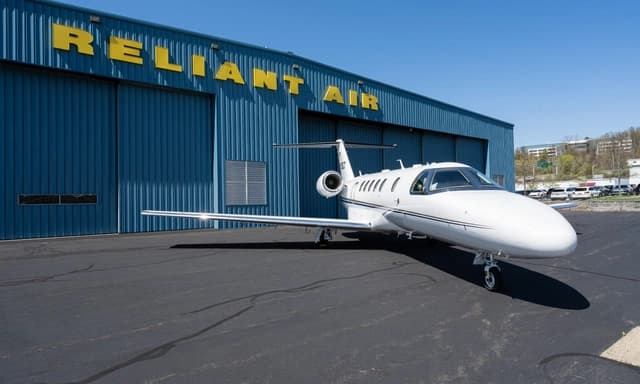 Cessna Citation CJ4 N525EZ photo 4
