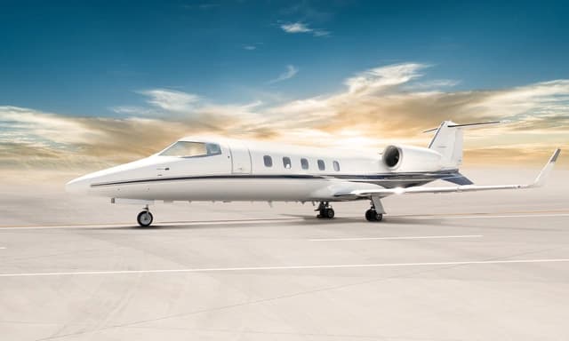 Learjet 60 N975LV photo 3