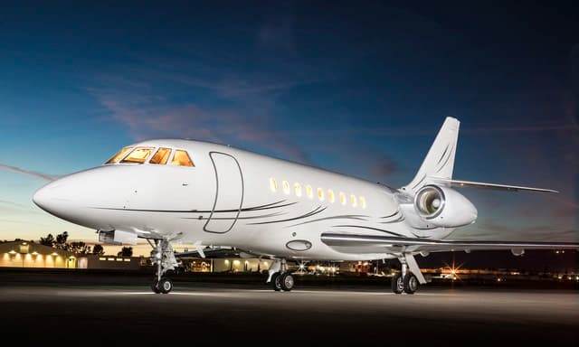 Falcon 2000EX N909MM photo 4