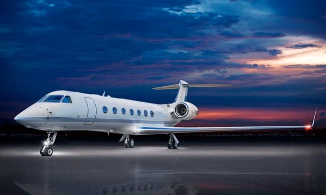 Gulfstream G550 N588TN photo 4