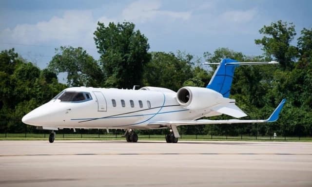 Learjet 60 N314CM photo 4