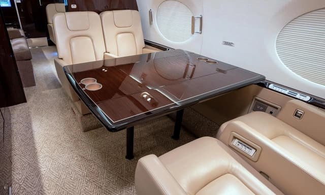 Gulfstream G550 N1969C photo 4