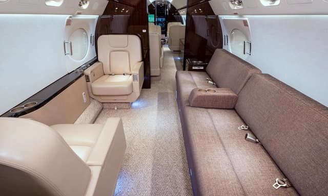 Gulfstream G550 N1969C photo 5