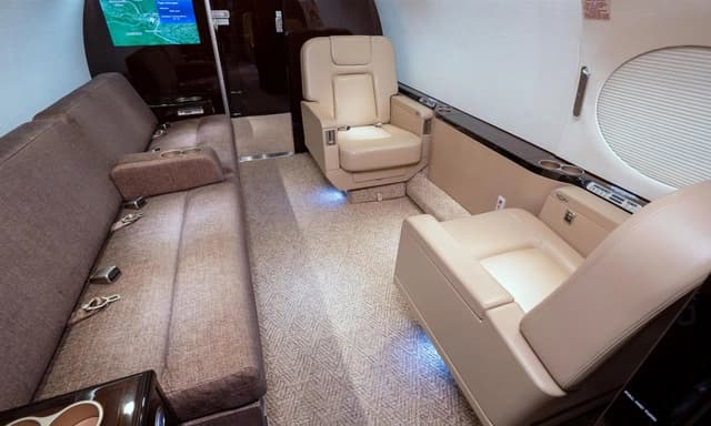 Gulfstream G550 N1969C photo 6