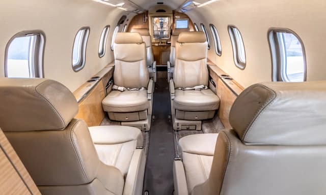 Learjet 45 N411AJ photo 2