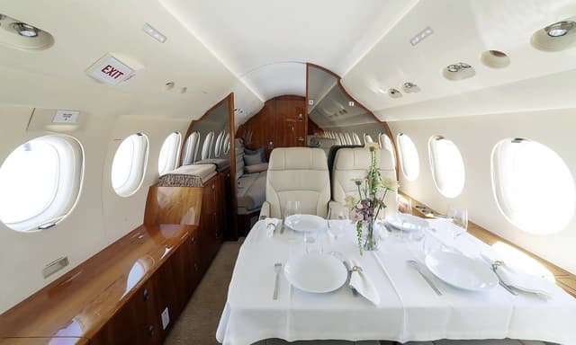 Falcon 7X N616MP photo 4