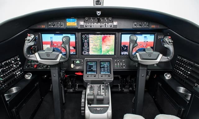 Cessna Citation CJ3 N85VM photo 5