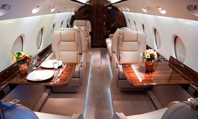 Gulfstream G200 N663SB photo 2