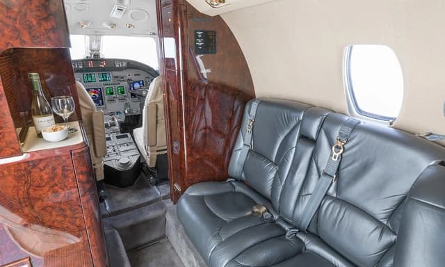 Cessna Citation Excel N1867M photo 6
