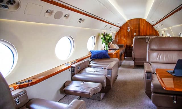 Gulfstream V N280PH photo 3