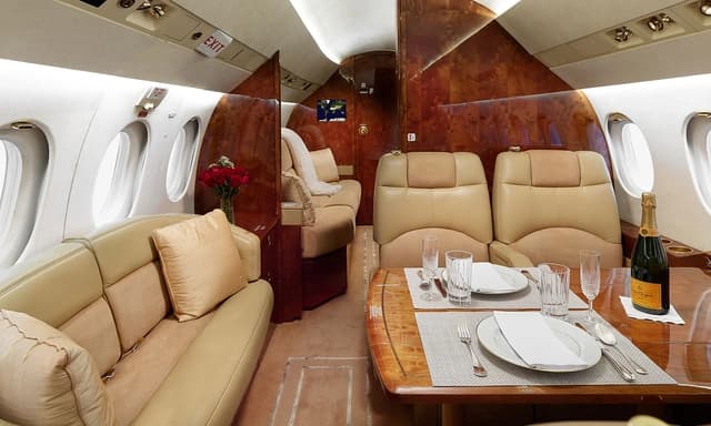 Falcon 900EX N888ZA photo 3