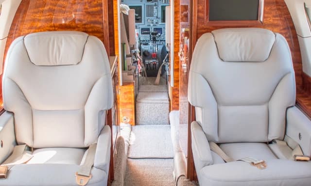 Hawker 800XP N24SM photo 2