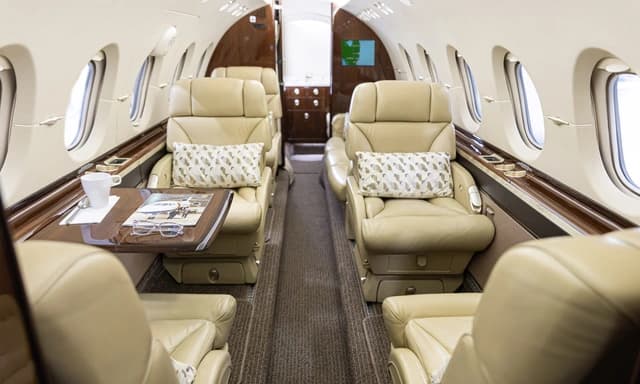 Hawker 900XP N377JC photo 5