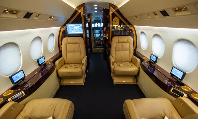 Falcon 900EX EASy N590CL photo 2
