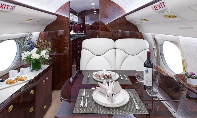 Gulfstream IV-SP N63ES photo 4