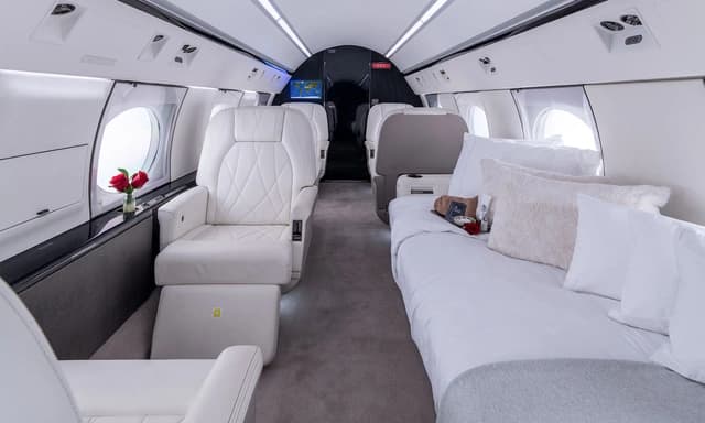 Gulfstream IV-SP N905LP photo 6