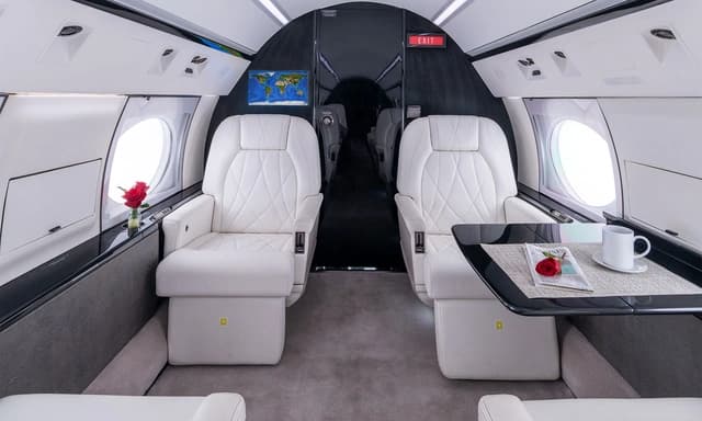 Gulfstream IV-SP N905LP photo 3