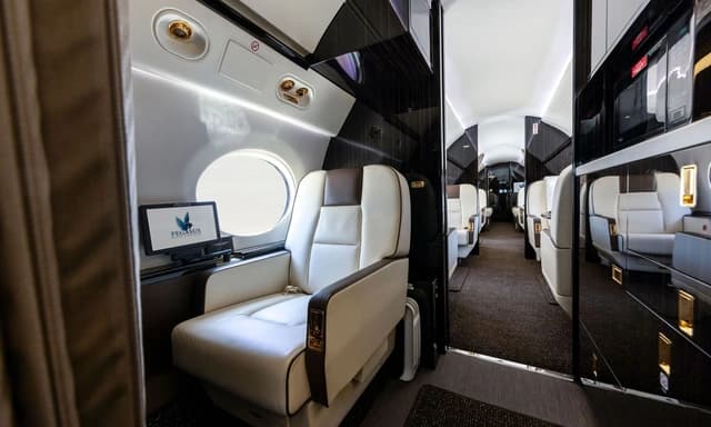 Gulfstream V N889KH photo 3