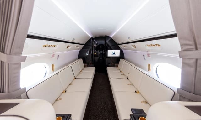 Gulfstream V N889KH photo 4