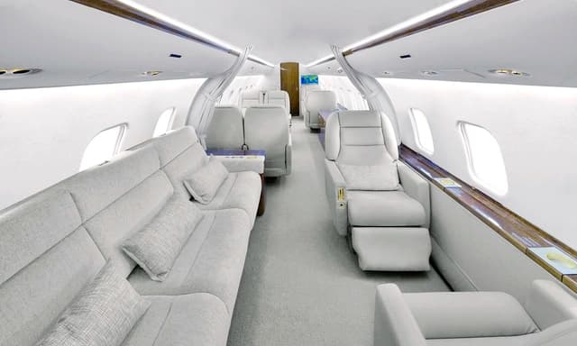 Global Express N595E photo 5