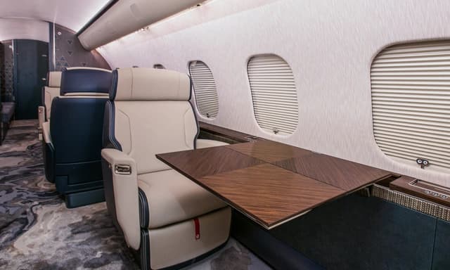Global 5500 N101UD photo 3