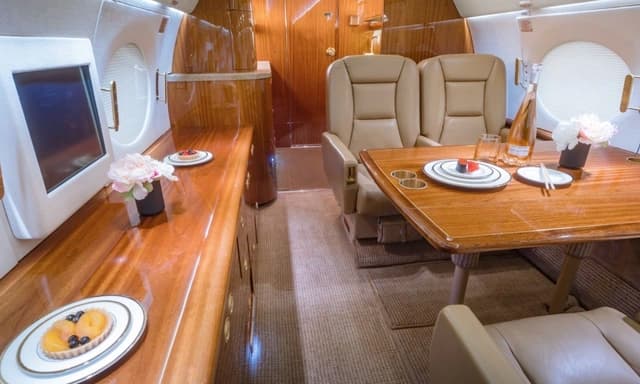 Gulfstream G550 N518AH photo 2