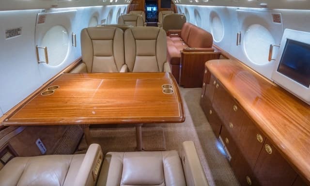 Gulfstream G550 N518AH photo 3