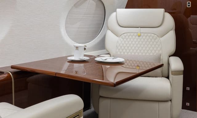 Gulfstream G650ER N889LV photo 2