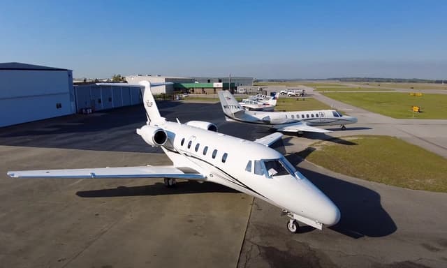 Cessna Citation VI N2UP photo 6