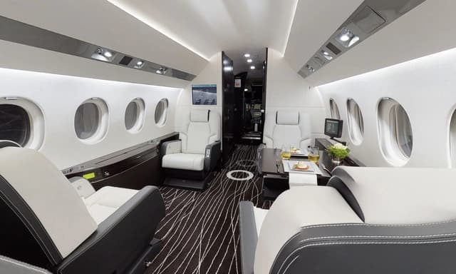 Falcon 900DX N500JJ photo 3