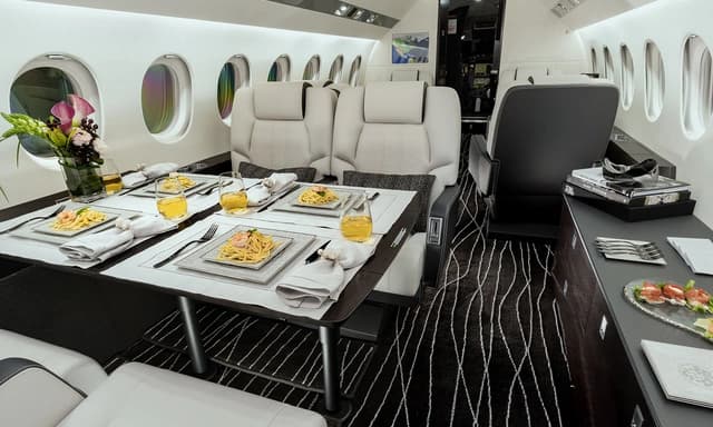 Falcon 900DX N500JJ photo 5